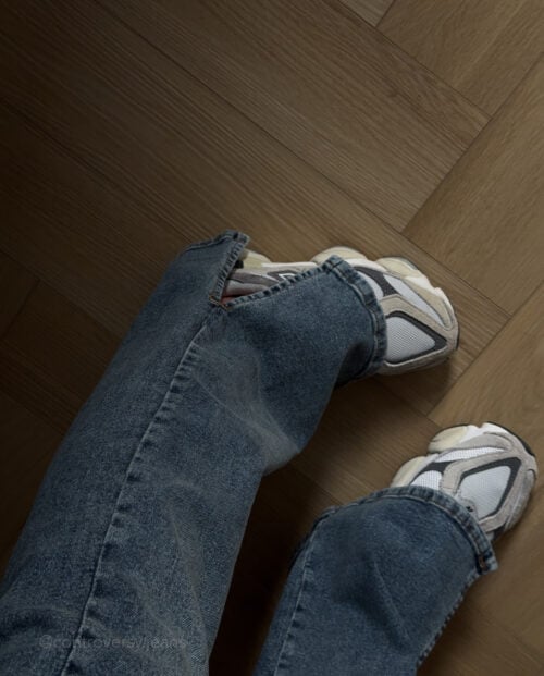 SKINNY FLARE Z ROZCIĘCIEM 77