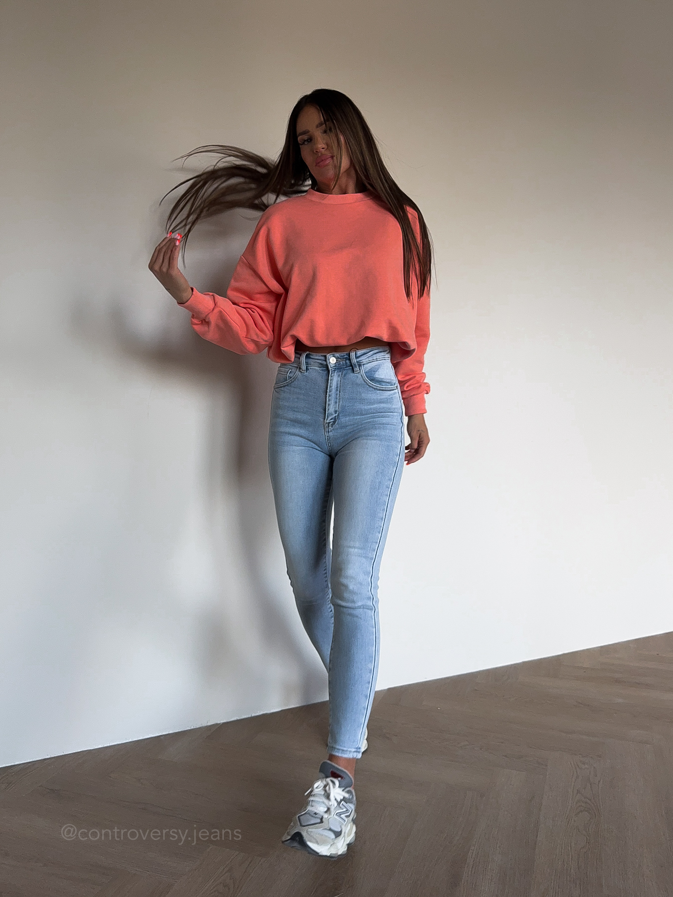 JASNE JEANSY KLASYCZNE 382