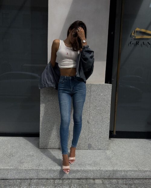 Ciemno niebieskie jeansy modelujące z elastanem. Jeansy damskie z wysokim stanem od Controversy Jeans